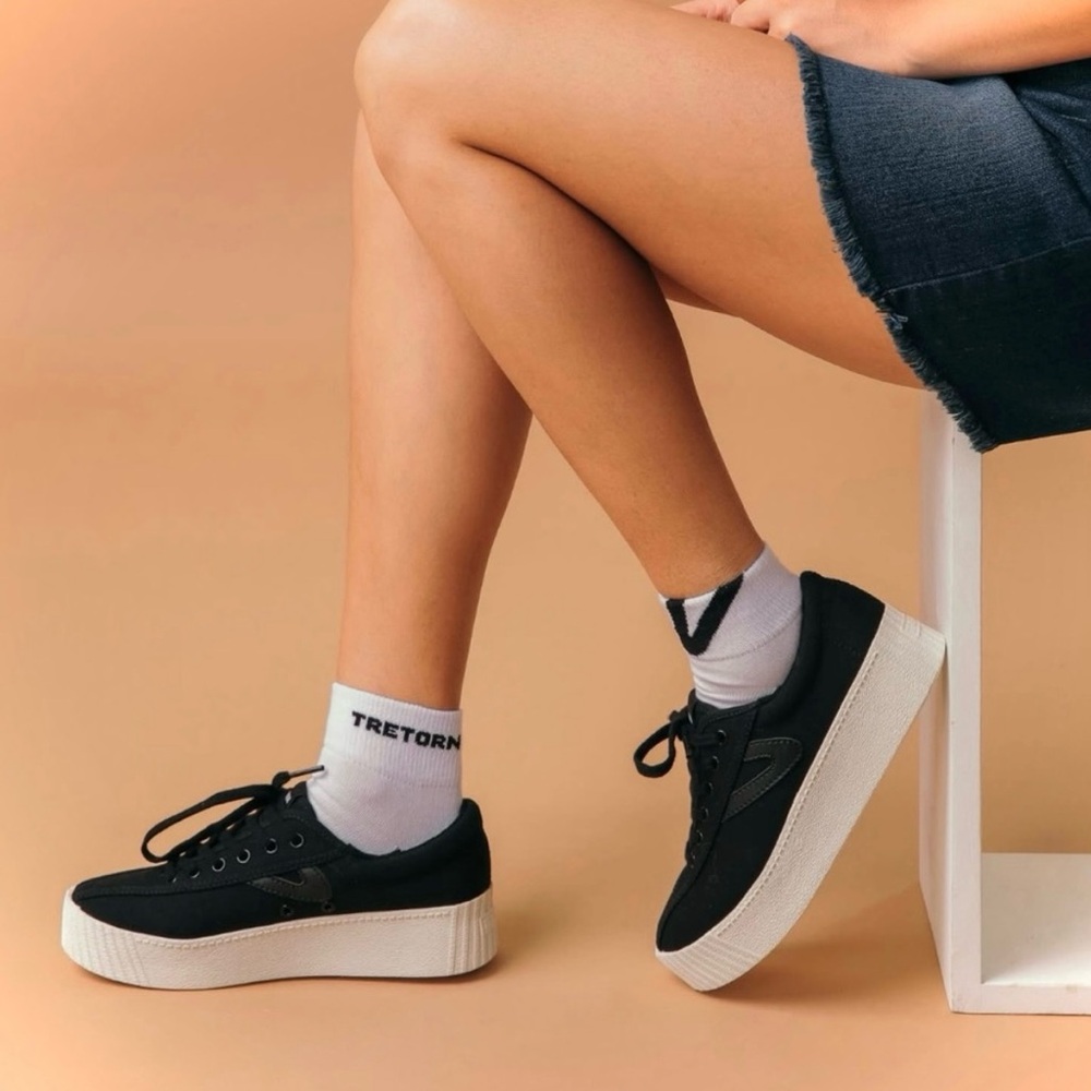 TRETORN Nylite Bold Lace Up Canvas Platform Sole Sneakers